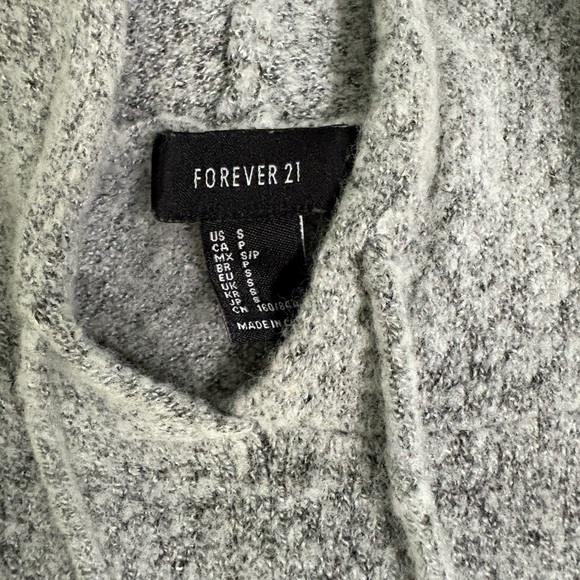 Forever 21 Heather Gray Men's Sweater - Picture 2 of 3